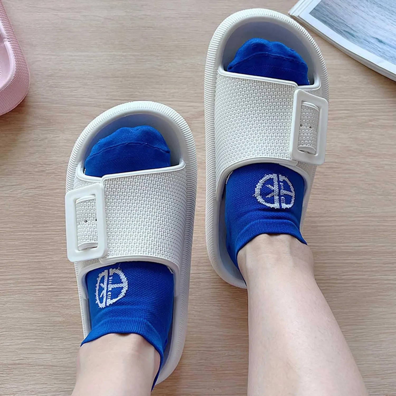 Buckle Rubber Arch Support Pillow Slippers Comfy Cloud Slippers Thick Sole EVA Soft Cushion Slides Open Toe Quick Drying Spa Bath Pool House Casual Shower Sandals Indoor Outdoor,Black 35-36