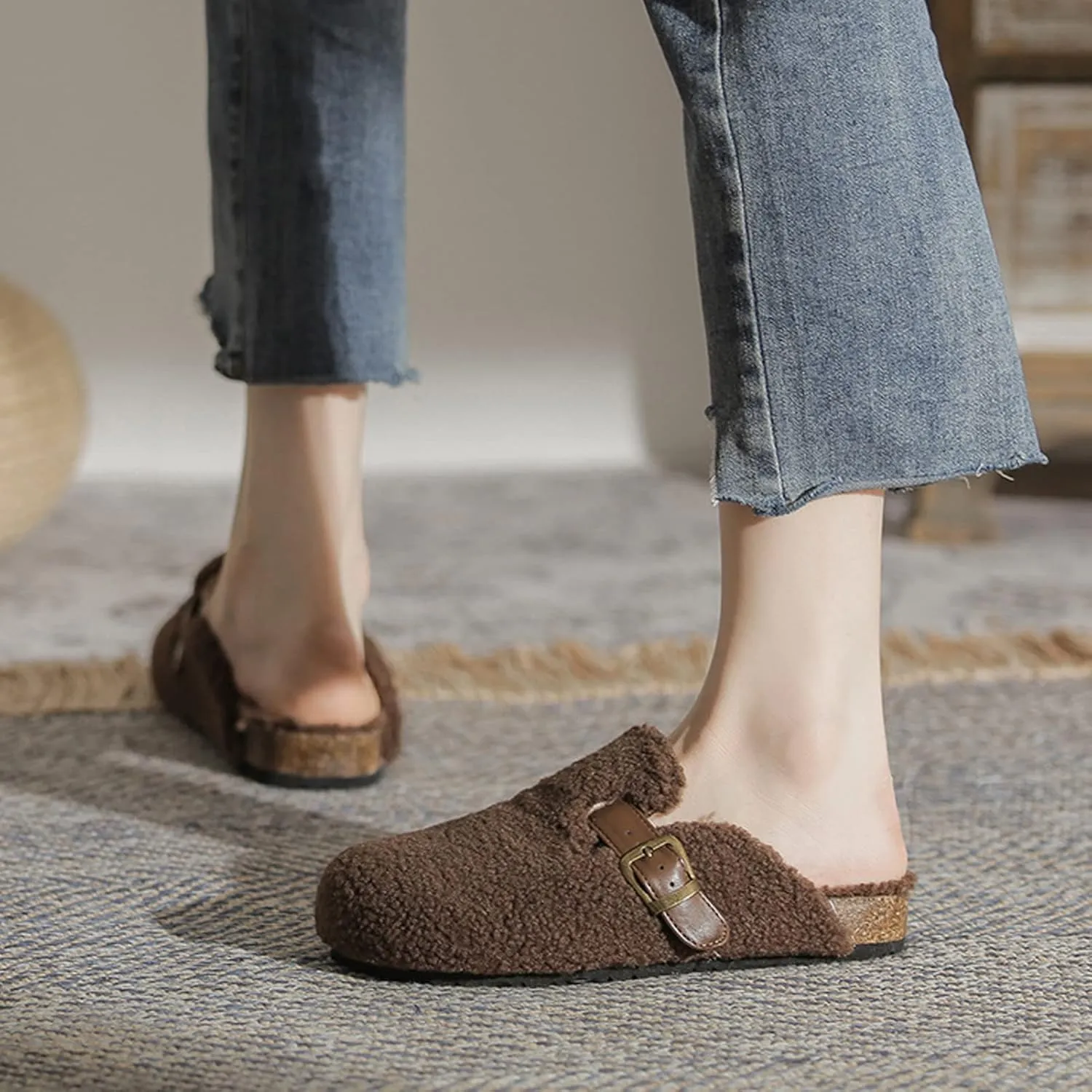 CT-Tebrun Women Shearling Slipper，Buckled Sherpa-effect Loafers With Round Toe Clog Soft Fuzzy Slip On Mules Women's Slippers