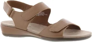 Easy Spirit Women's Hartwell Flat Sandal
