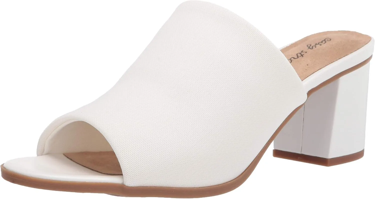 Easy Street Women's Carmella Casual Sandals