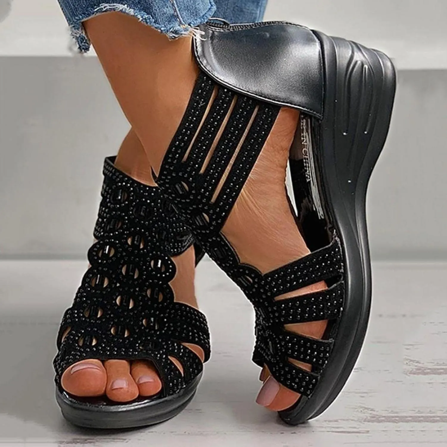 Hbeylia Flat Sandals for Women,Rhinestones Hollow Out Peep Toe Cross Strap Sandals for Womens Glitter Zipper Roman Gladiator Sandals Shoes Summer Casual Daily Sandals