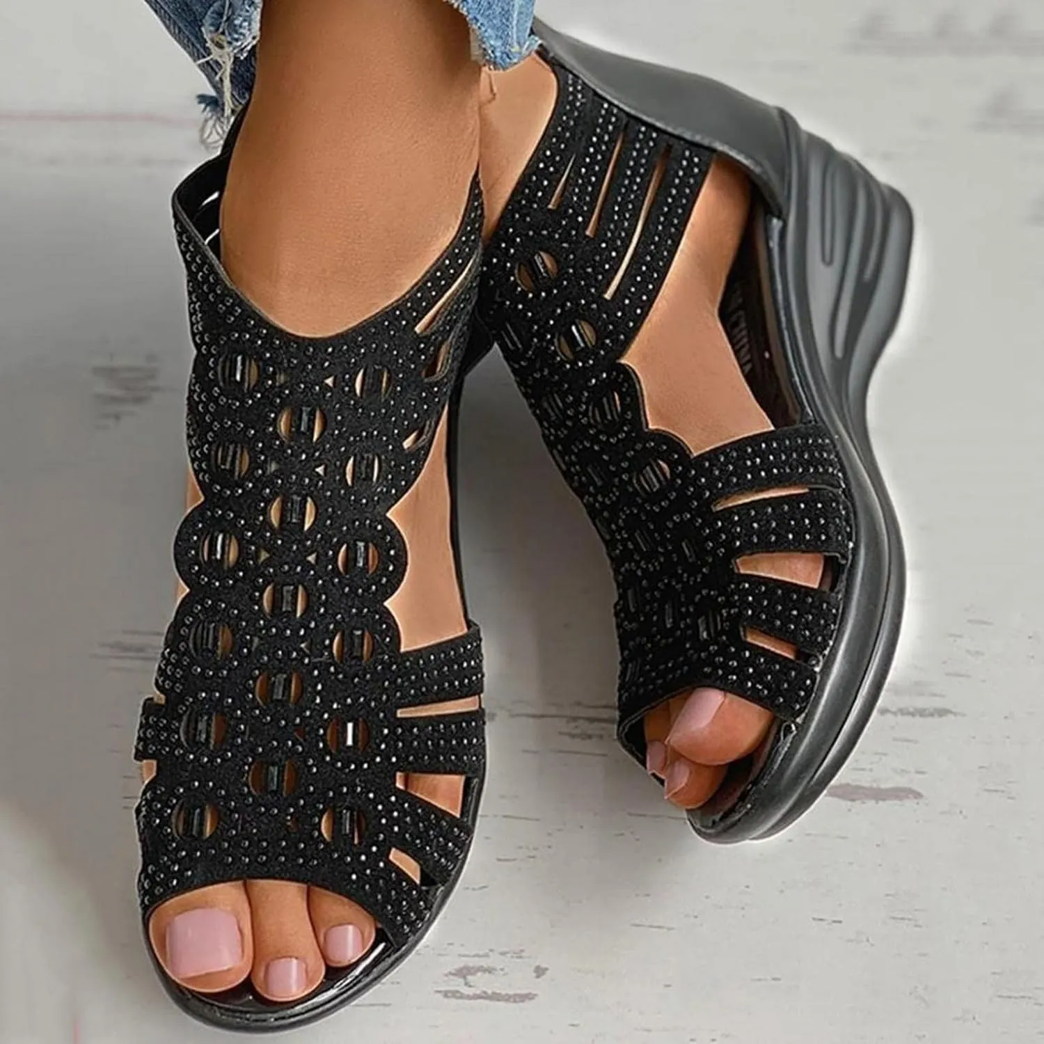 Hbeylia Flat Sandals for Women,Rhinestones Hollow Out Peep Toe Cross Strap Sandals for Womens Glitter Zipper Roman Gladiator Sandals Shoes Summer Casual Daily Sandals