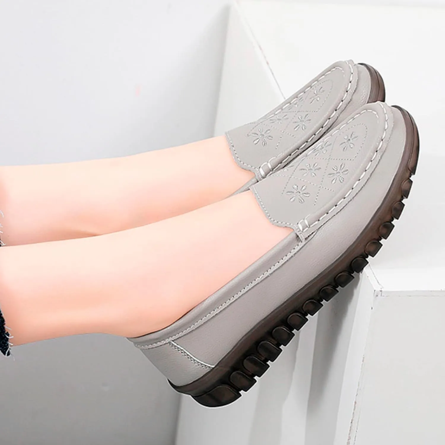 Hbeylia Retro Slip On Loafers for Women Ladies Fashion Casual Chunky Button Breathable Cloth Dressy Shoes Oxford Comfort Ballet Flats Dress Shoes for Work Nurse