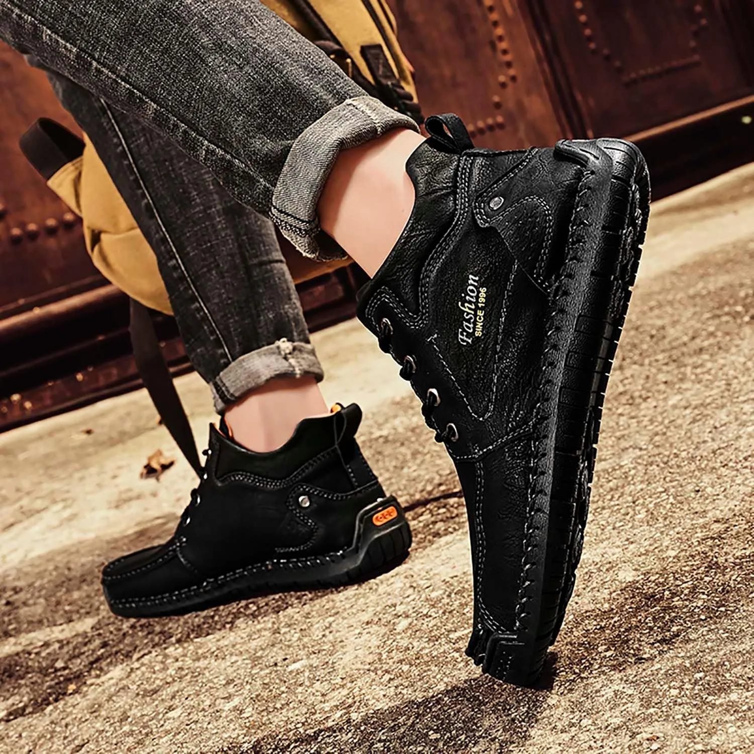 HESBITEUL Men's Leather Chukka Hiking Boots All Seasons for Camping & Driving Ankle Shoes