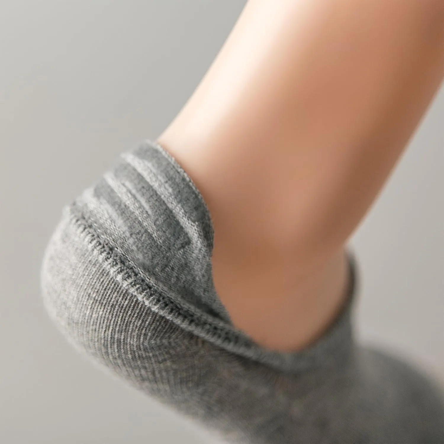 IDEGG No Show Socks Men Low Cut Ankle Short Socks for Men Casual Athletic Socks with Non Slip Grip