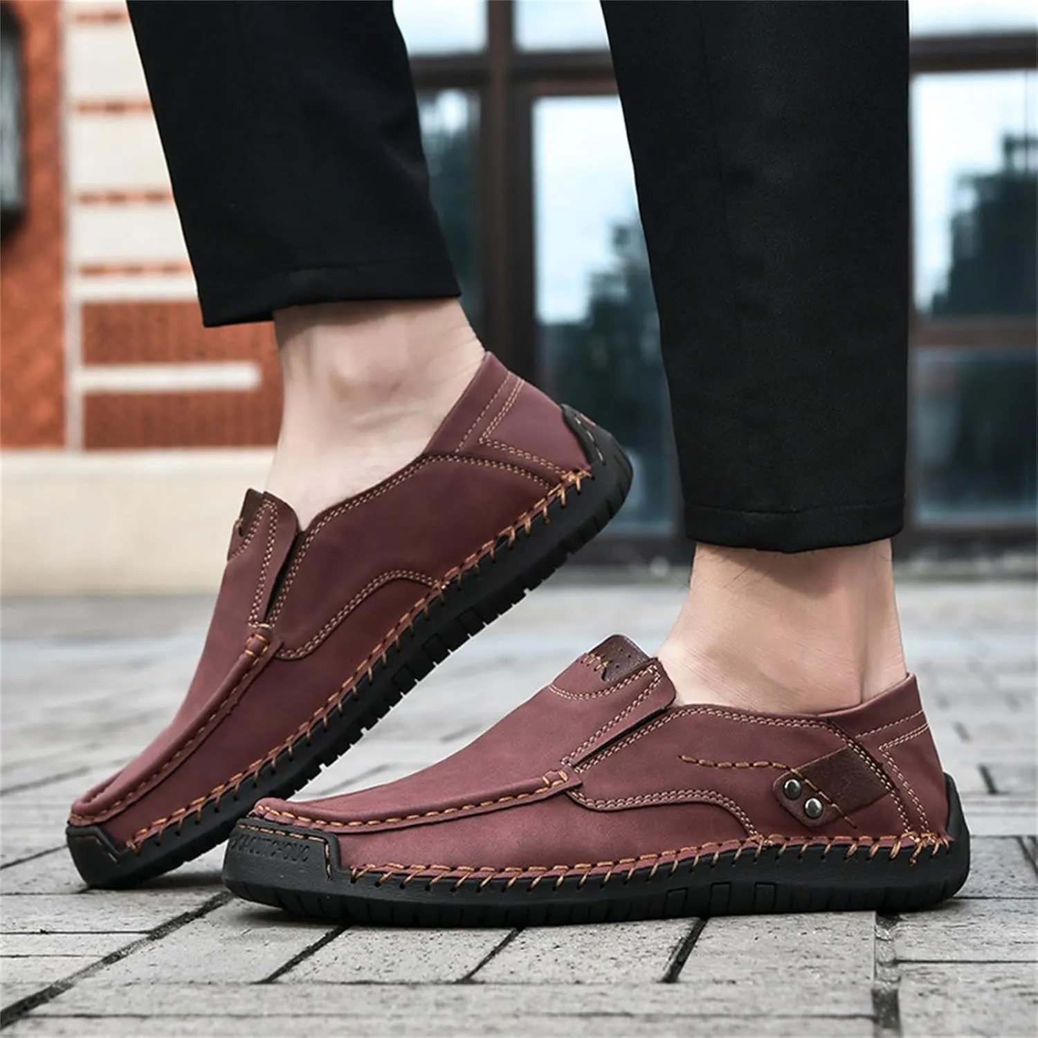 Men's Casual Shoes 2025 Breathable Comfy Flat Bottom Bussiness Casual Shoes for Work Slip on Non Slip Plus Size Leather Loafers for Men
