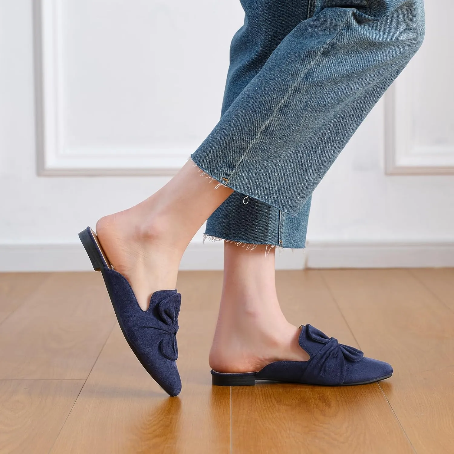MUSSHOE Womens Mules Comfortable Pointed Toe Mules for Women Flats Backless Loafers with Bow Slip On