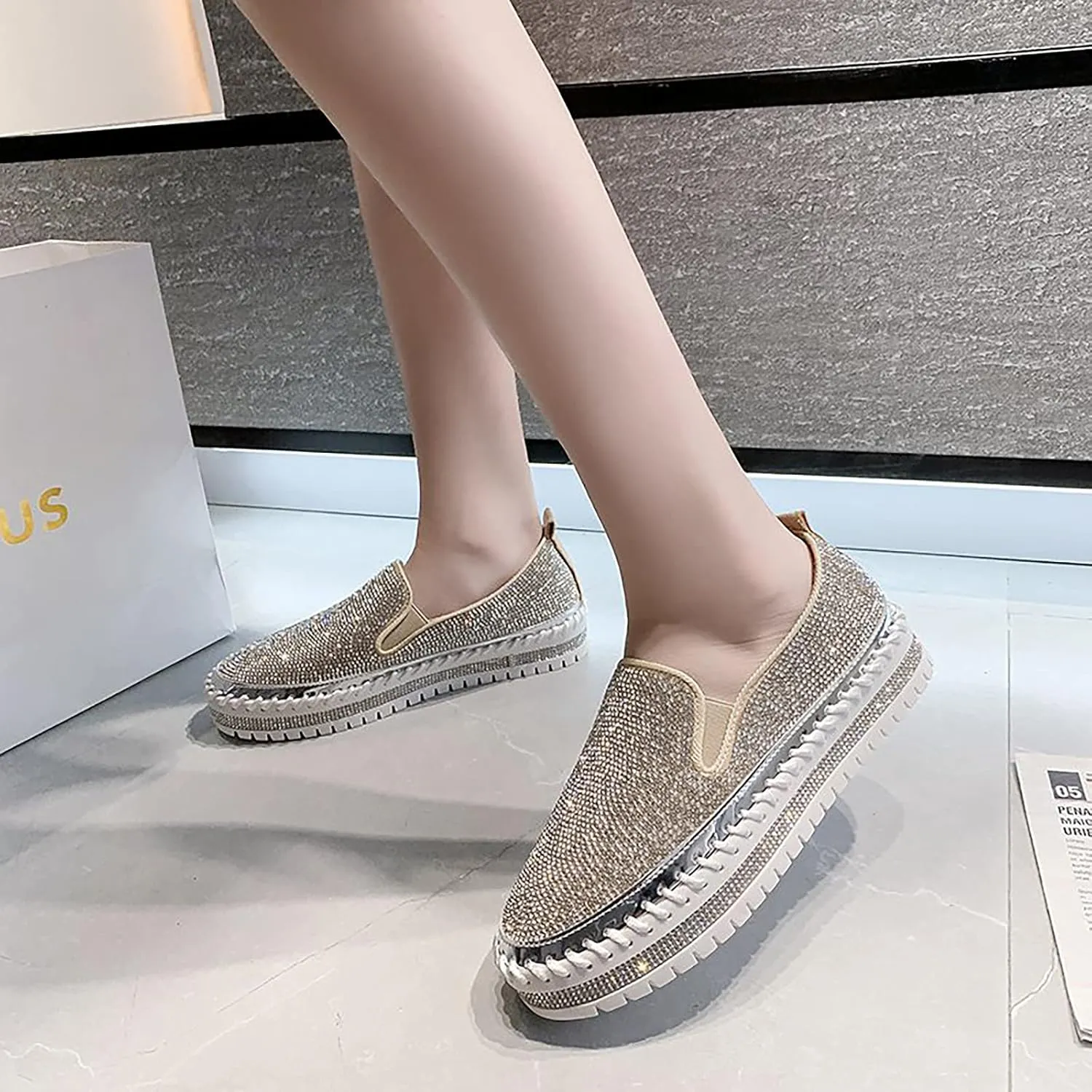 oiangi Rhinestone Platform Loafers for Women Fashion European and American Large Size Flat Shoes Comfrtable Casual Trendy Shoes