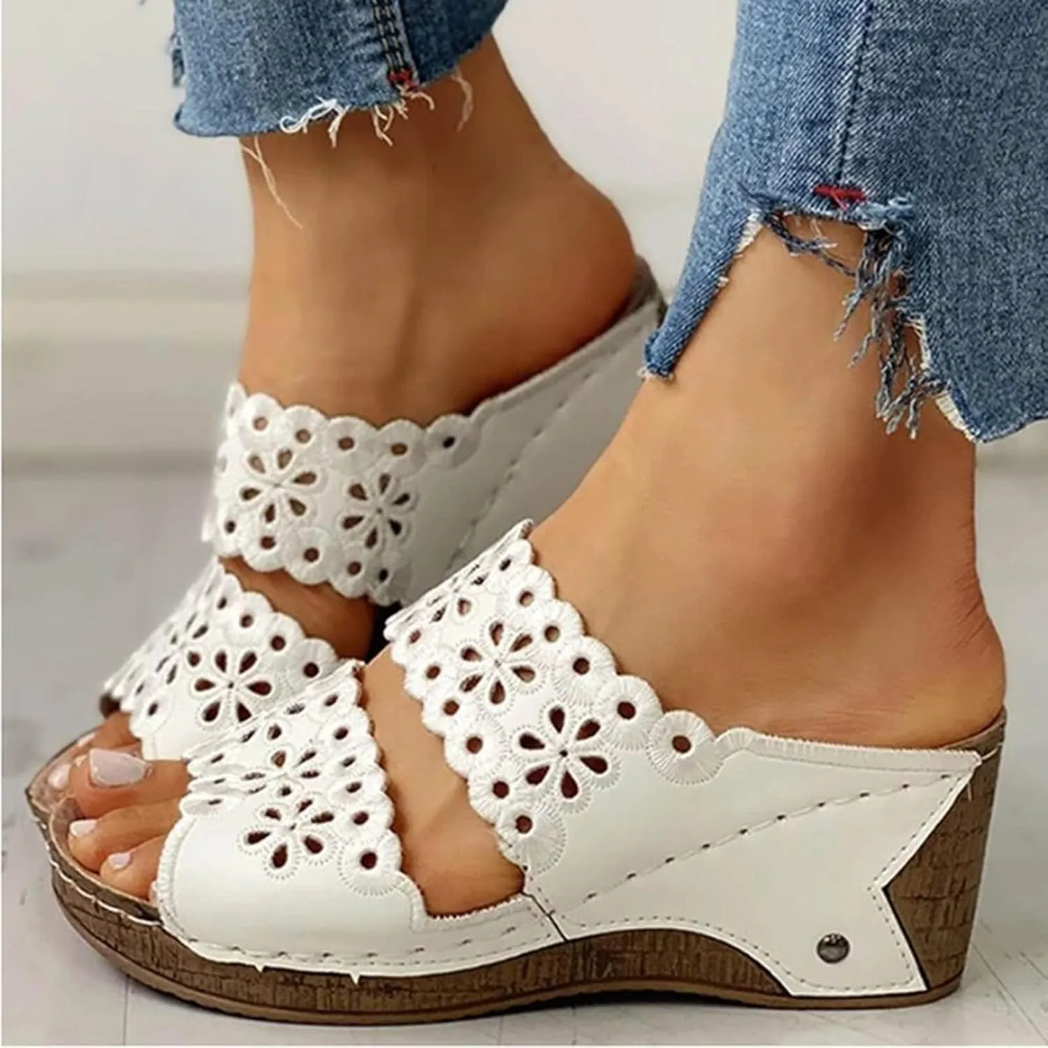 oiangi Women's Sandals Open Toe Hollow Out Wedge Sandals Casual Summer Slip-On Slippers Platform Sandals for Women