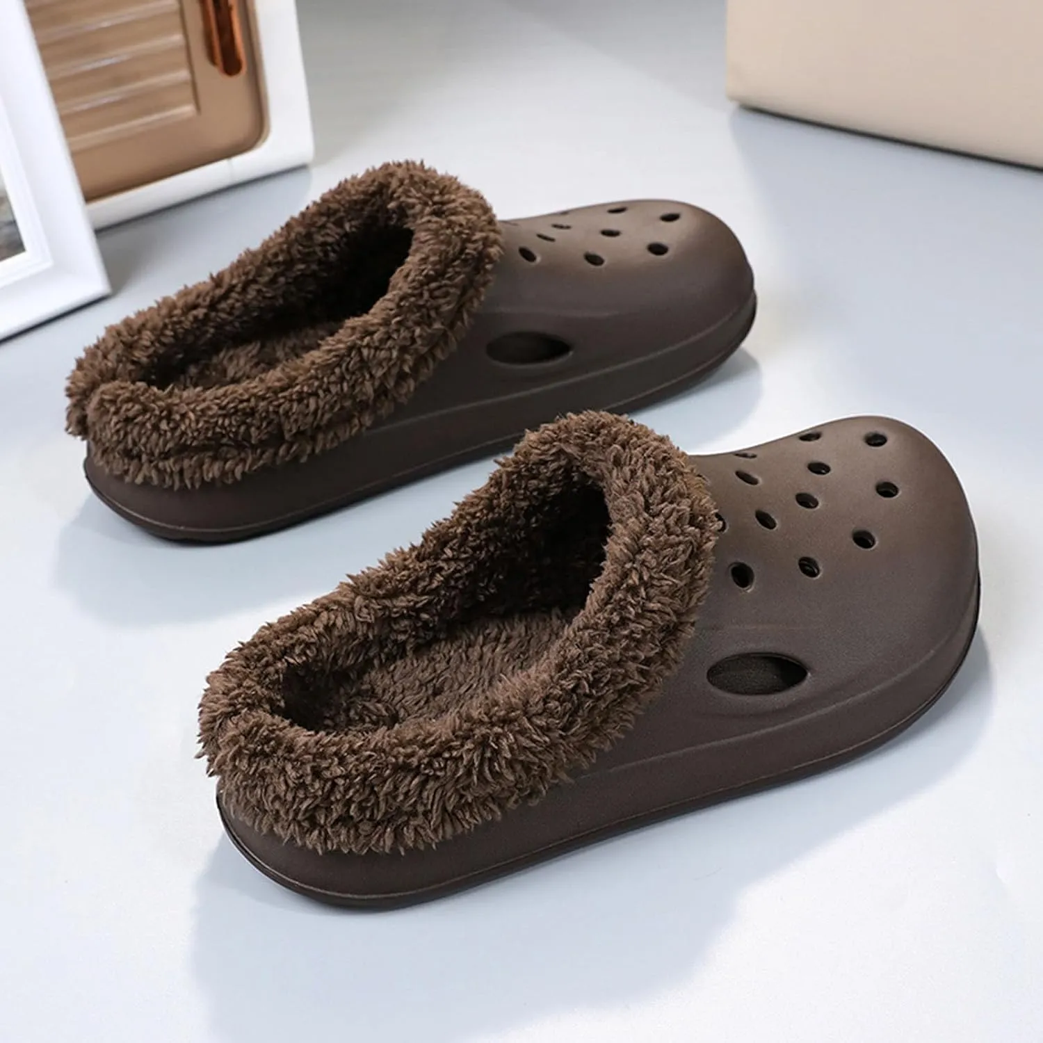 SECHRITE Mens Lined Clogs Garden Shoes Winter Fuzzy Slip On Home Slippers Fleece Lined Mules Indoor Outdoor Slides