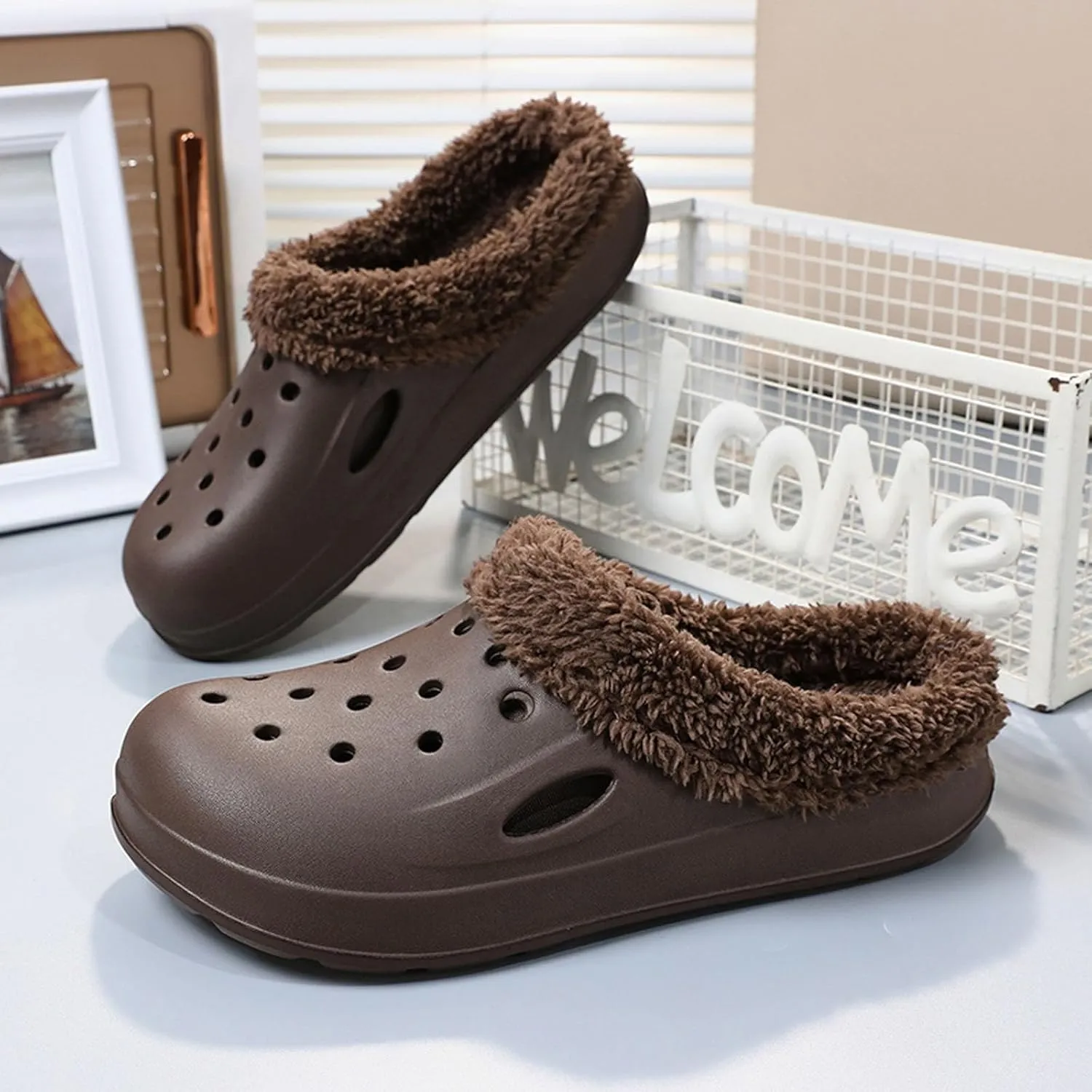 SECHRITE Mens Lined Clogs Garden Shoes Winter Fuzzy Slip On Home Slippers Fleece Lined Mules Indoor Outdoor Slides