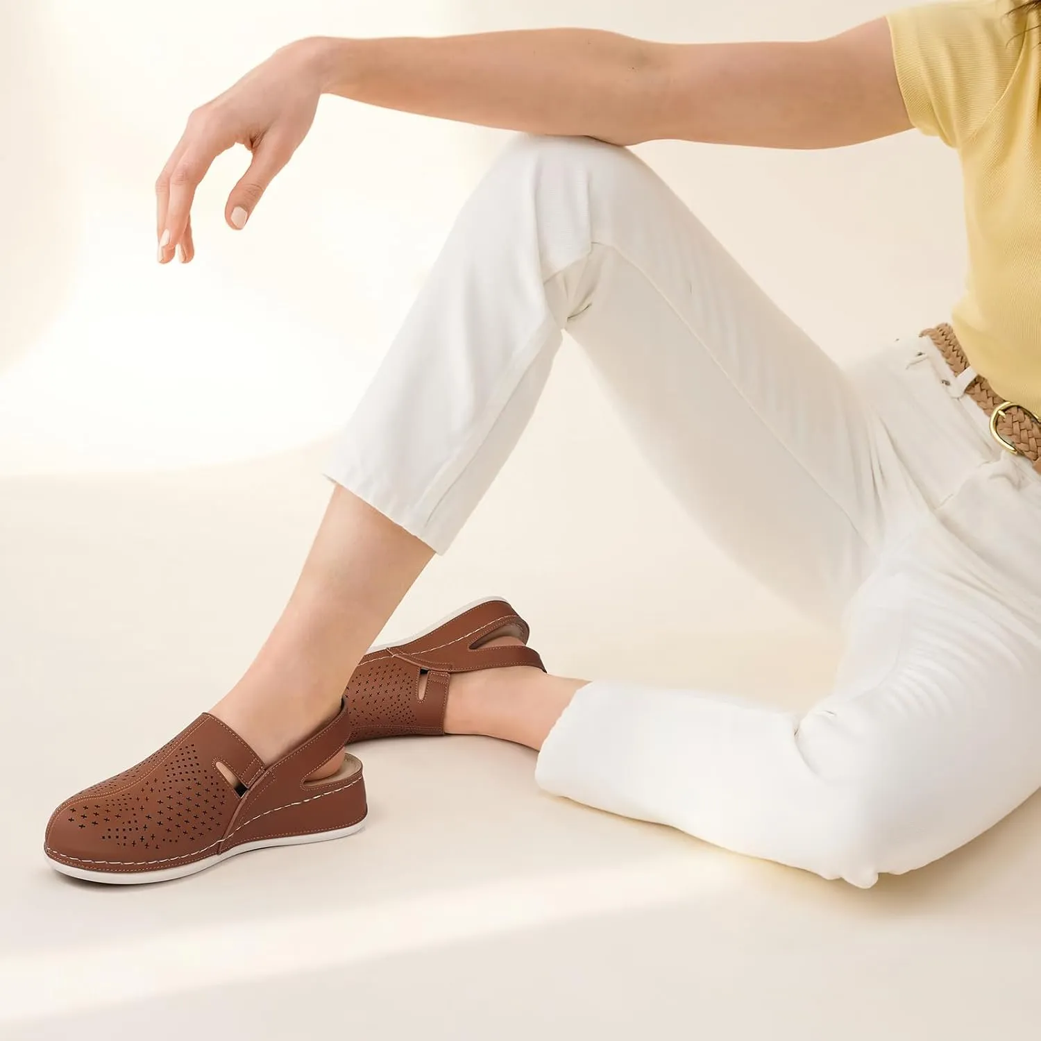 SHIBEVER Clogs for Womens Mules Shoes: Slip-On Flat Mule Shoes - Closed Toe Sandals Comfortable