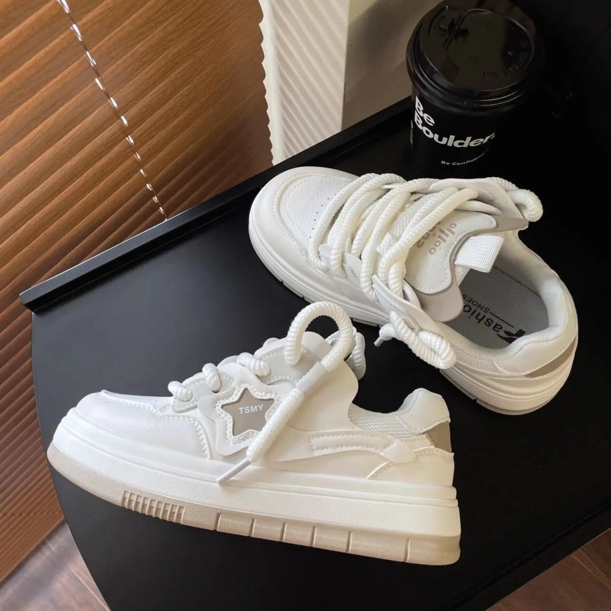Star Shoes Walking Sneakers for Women Breathable Sporty Charm Y2K Aesthetic Cute Chunky Comfort Insole US 4-8
