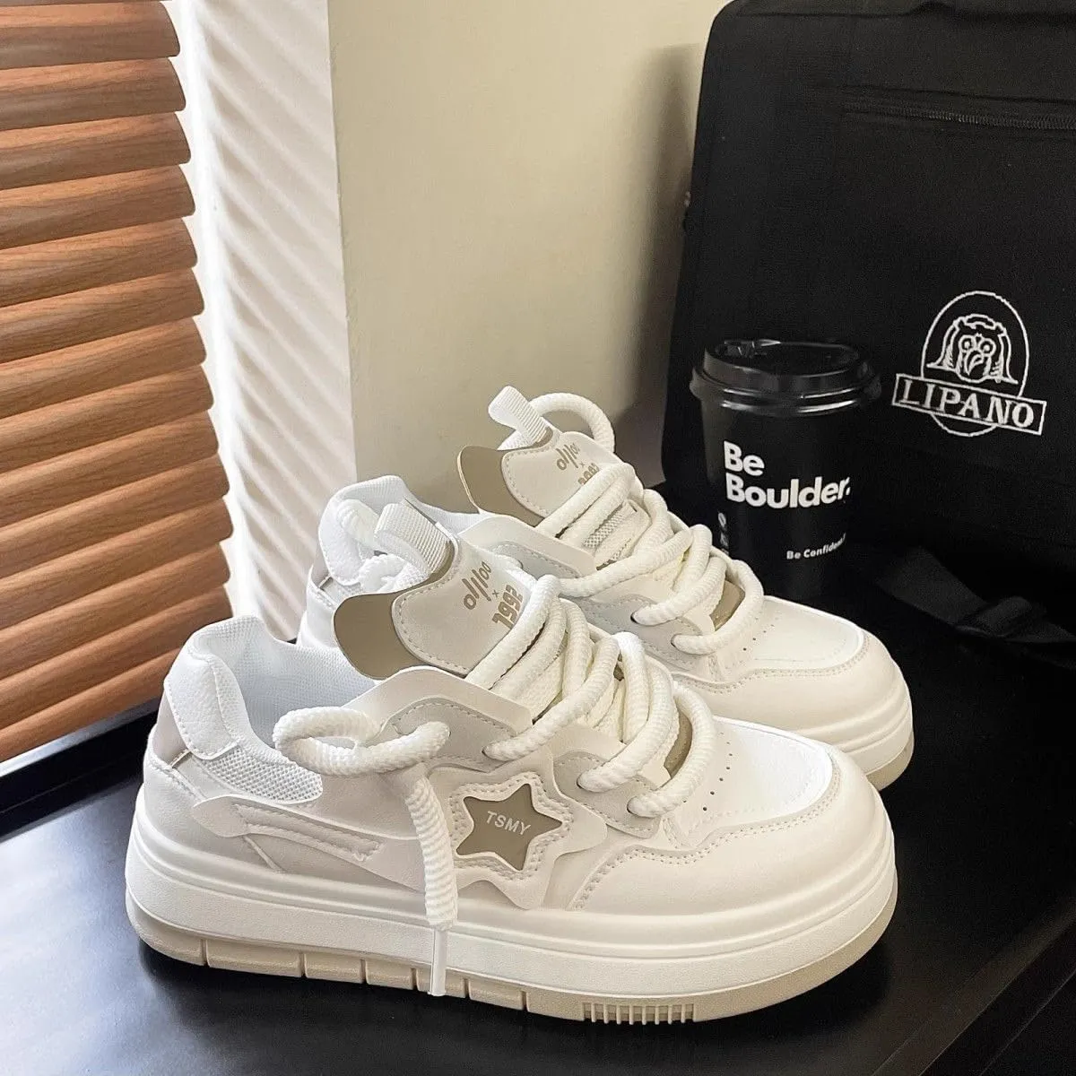 Star Shoes Walking Sneakers for Women Breathable Sporty Charm Y2K Aesthetic Cute Chunky Comfort Insole US 4-8