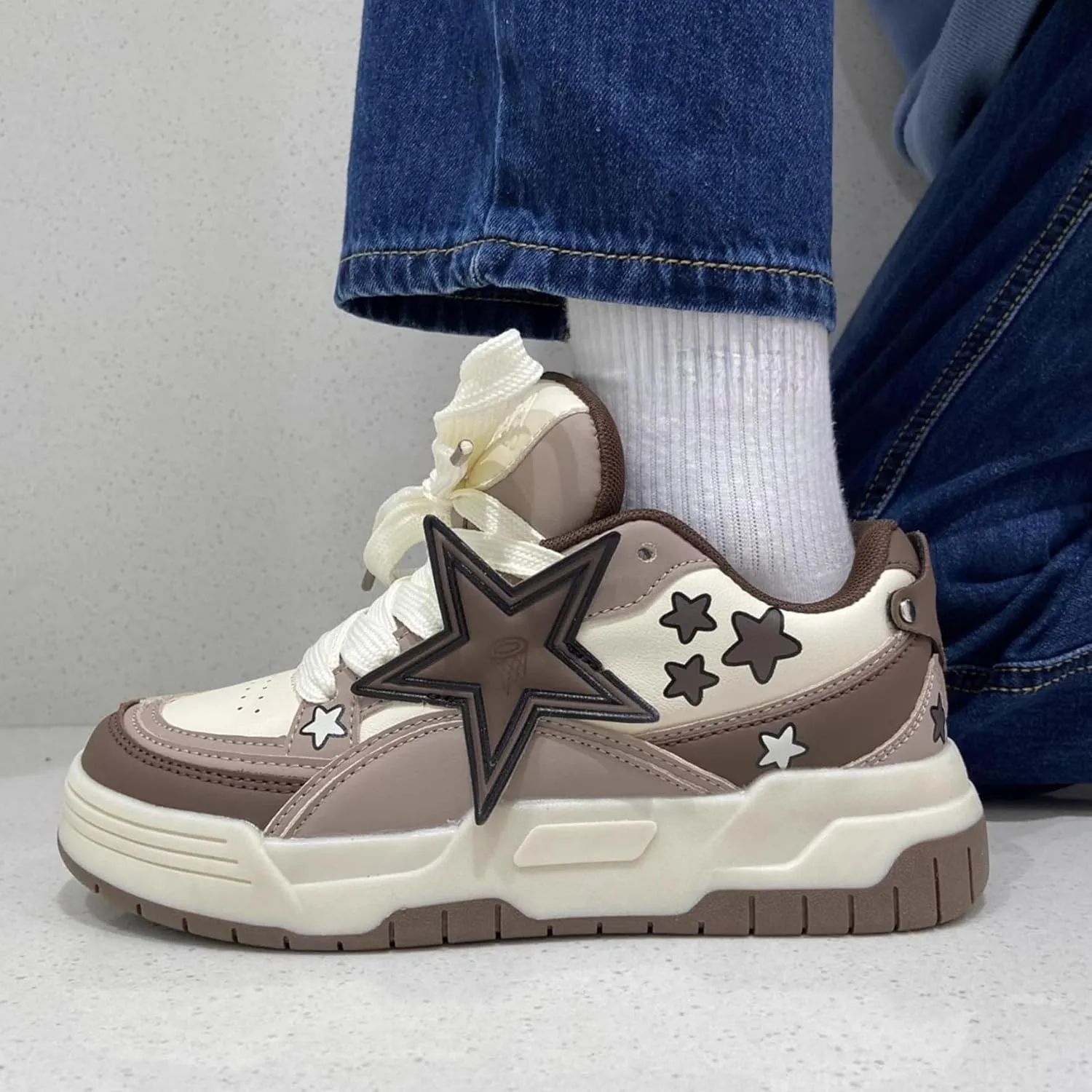 Star Shoes Walking Sneakers for Women Round Toe Y2K Aesthetic Cute Star Detail Comfort Grip US 5.5-8