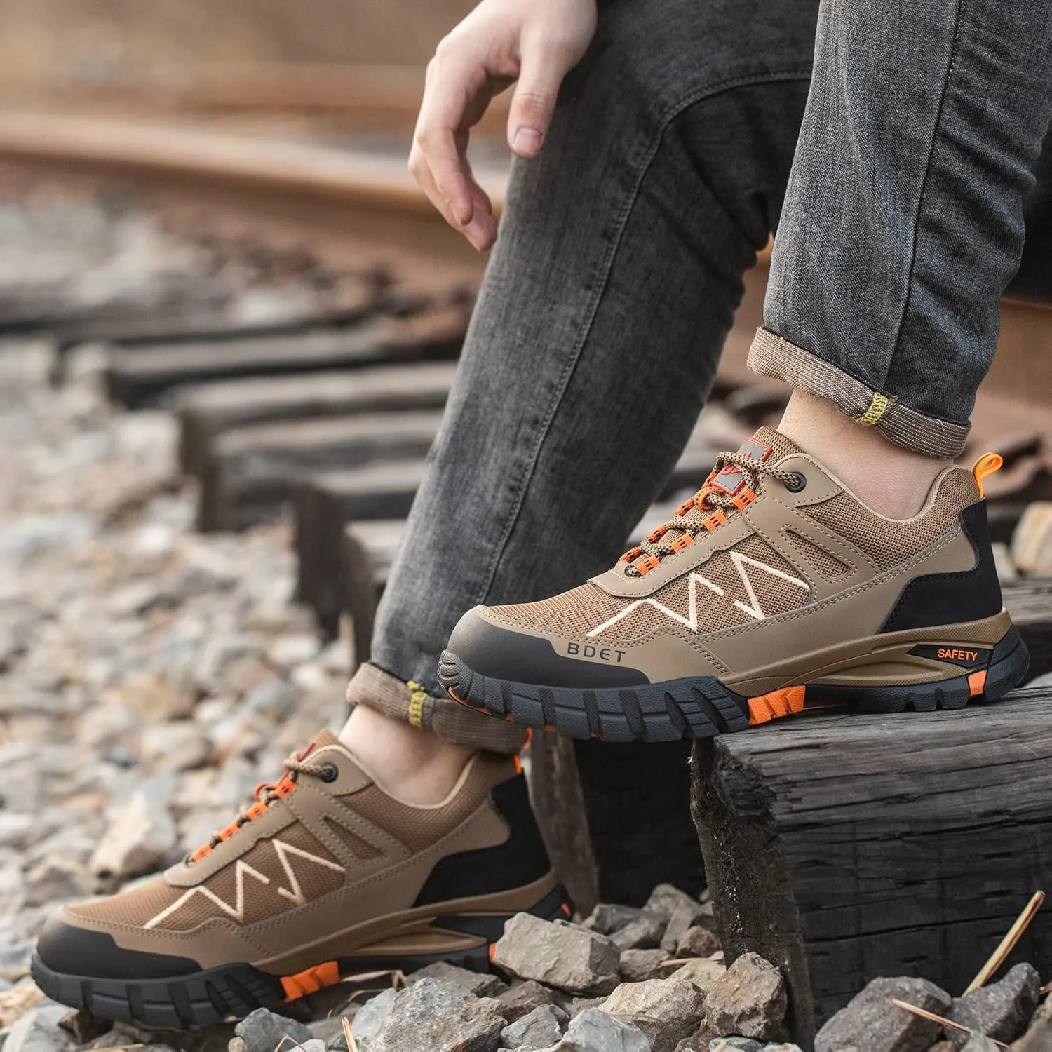 Steel Toe Sneakers Comfortable Safety Shoes for Men Steel Toe Shoes for Women Slip On Construction Work Shoes