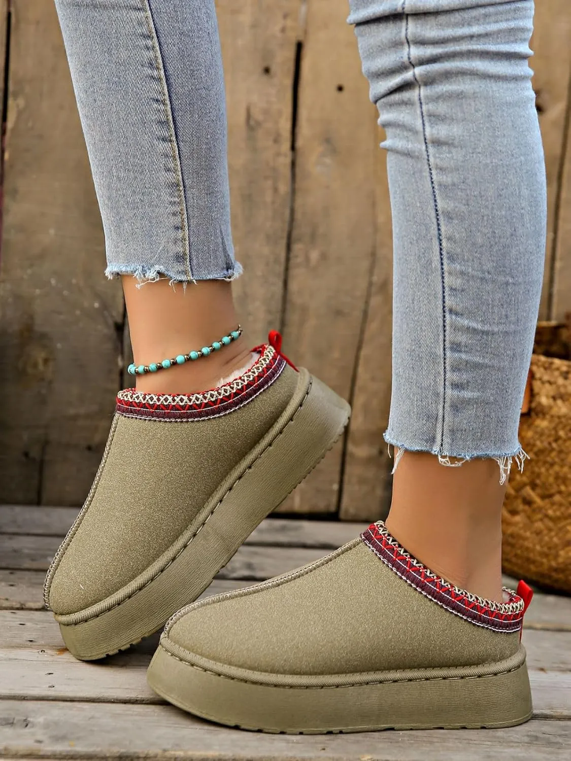 TOCONFFON Womens Slip On Platform Slippers Faux Fur Boots Slipper Thickened Sole Durable Fluffy House Slippers for Indoor and Outdoor