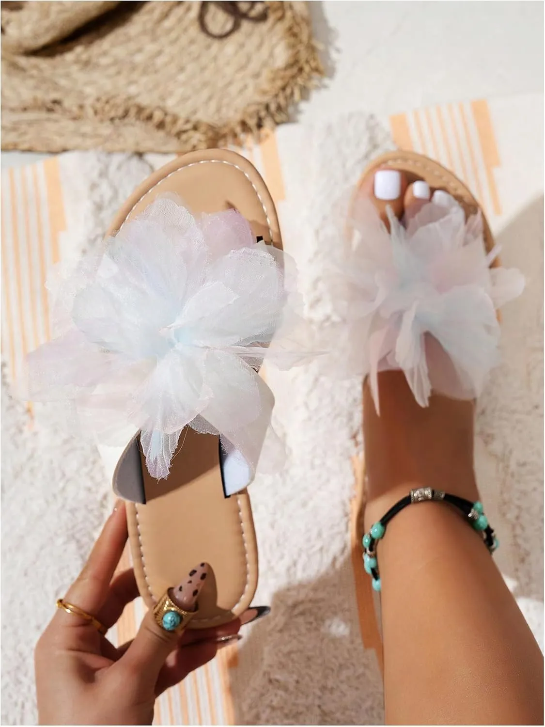 Verdusa Women's Holiday Floral Criss Cross Two Band Flat Sandals Open Toe Summer Slippers