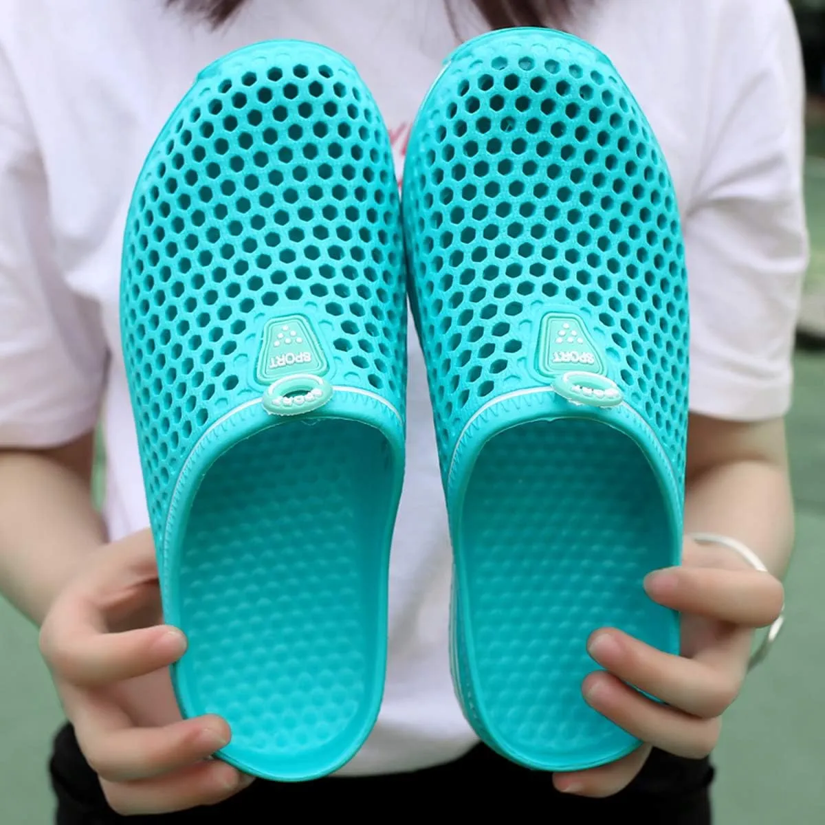Womens Mens Bathroom Garden Non-slip Hole Breathable Lightweight Sandals Unisex Beach Quick Drying Sandals Couple Indoor/Outdoor Slippers
